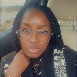 Meet your Posher, Shantel